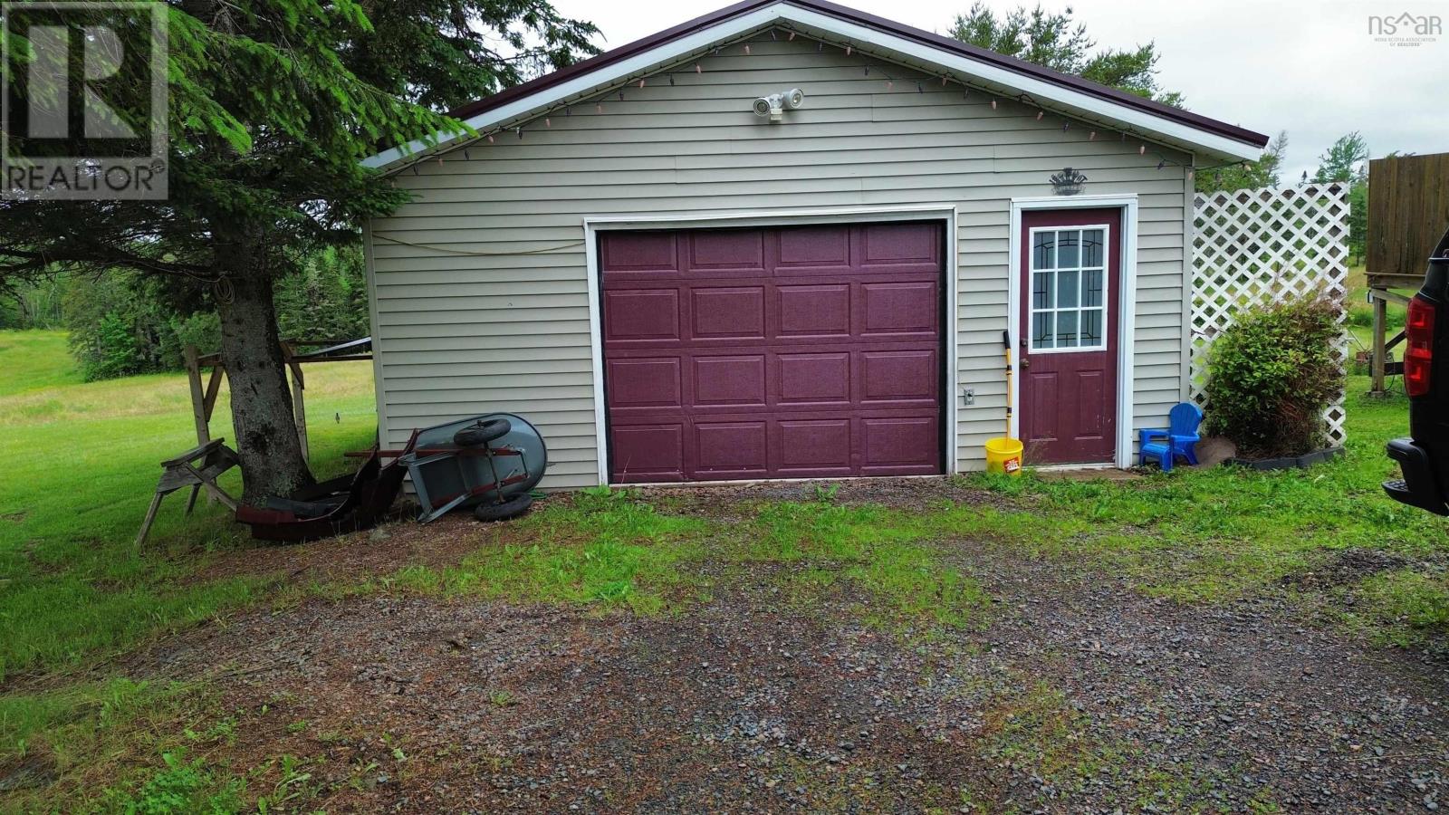 3001 368 Highway - 11
