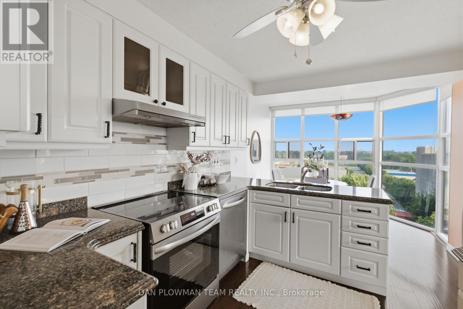 #702 80 ATHOL STREET E - Image 14