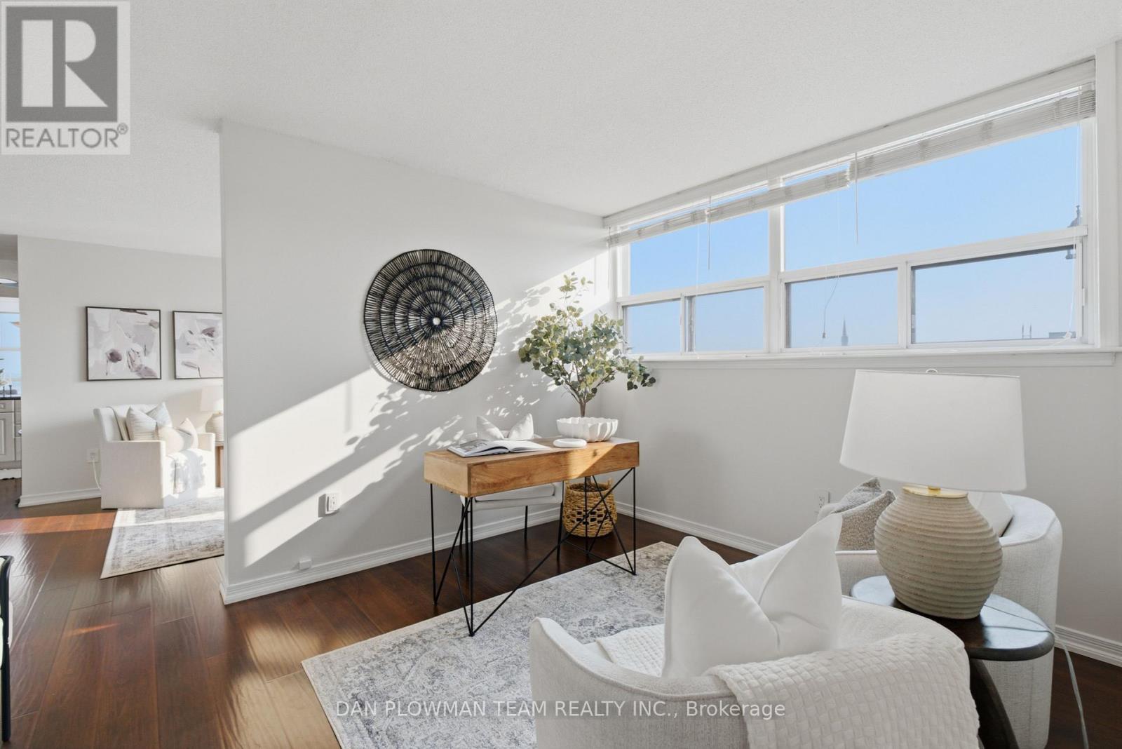 #702 80 ATHOL STREET E - Image 22