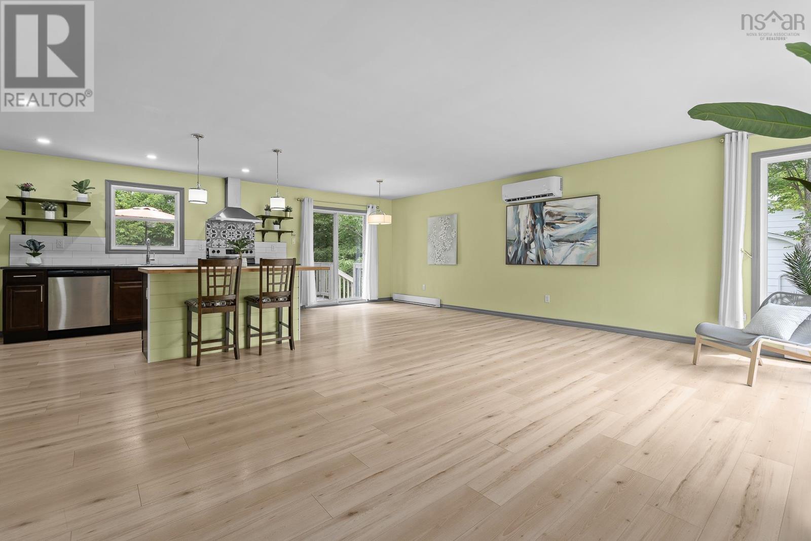87 Marlboro Drive - Image 13