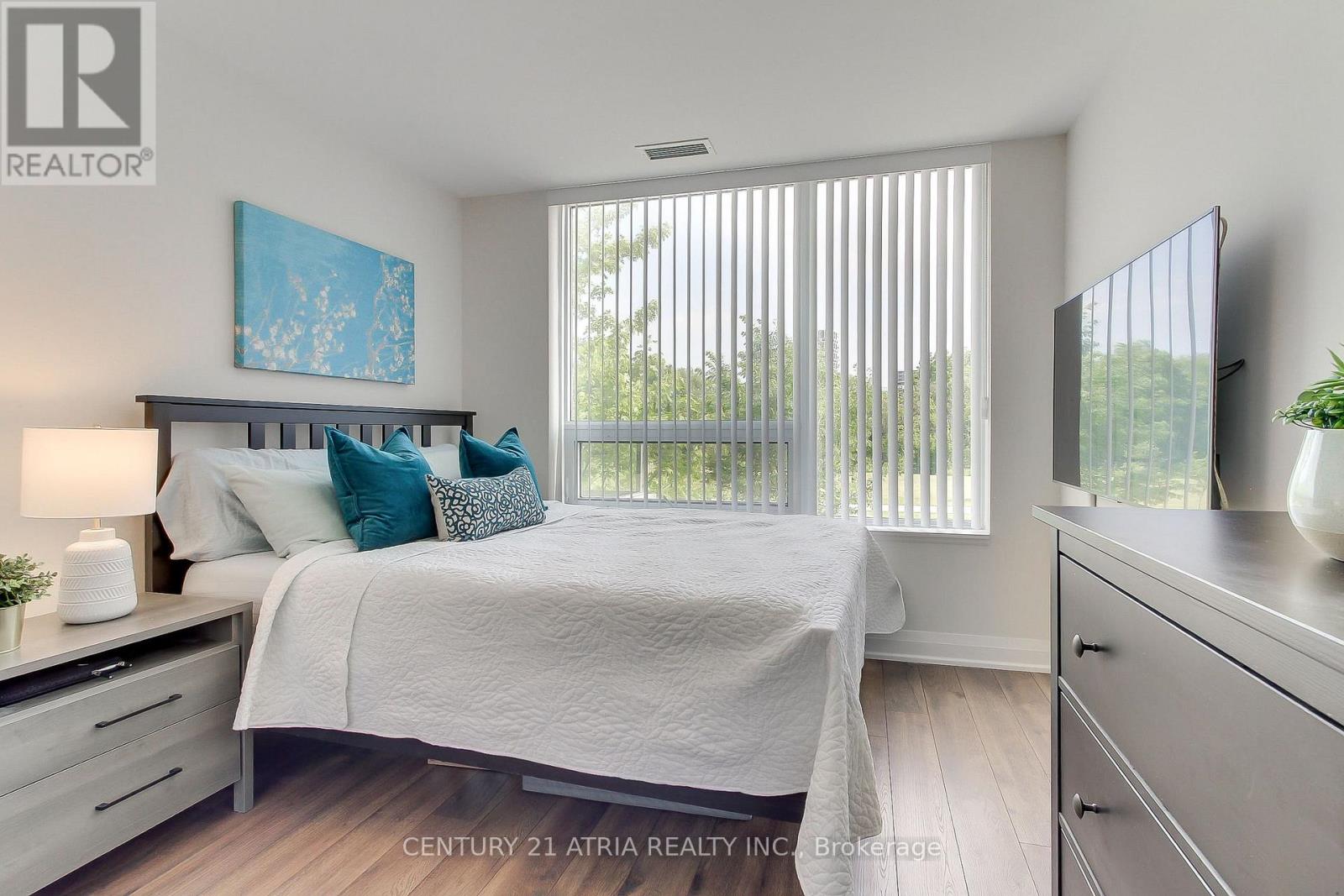 #223 18 UPTOWN DRIVE - Image 14