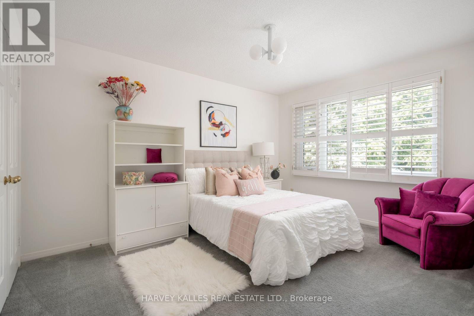 17 PETERBOROUGH AVENUE - Image 32