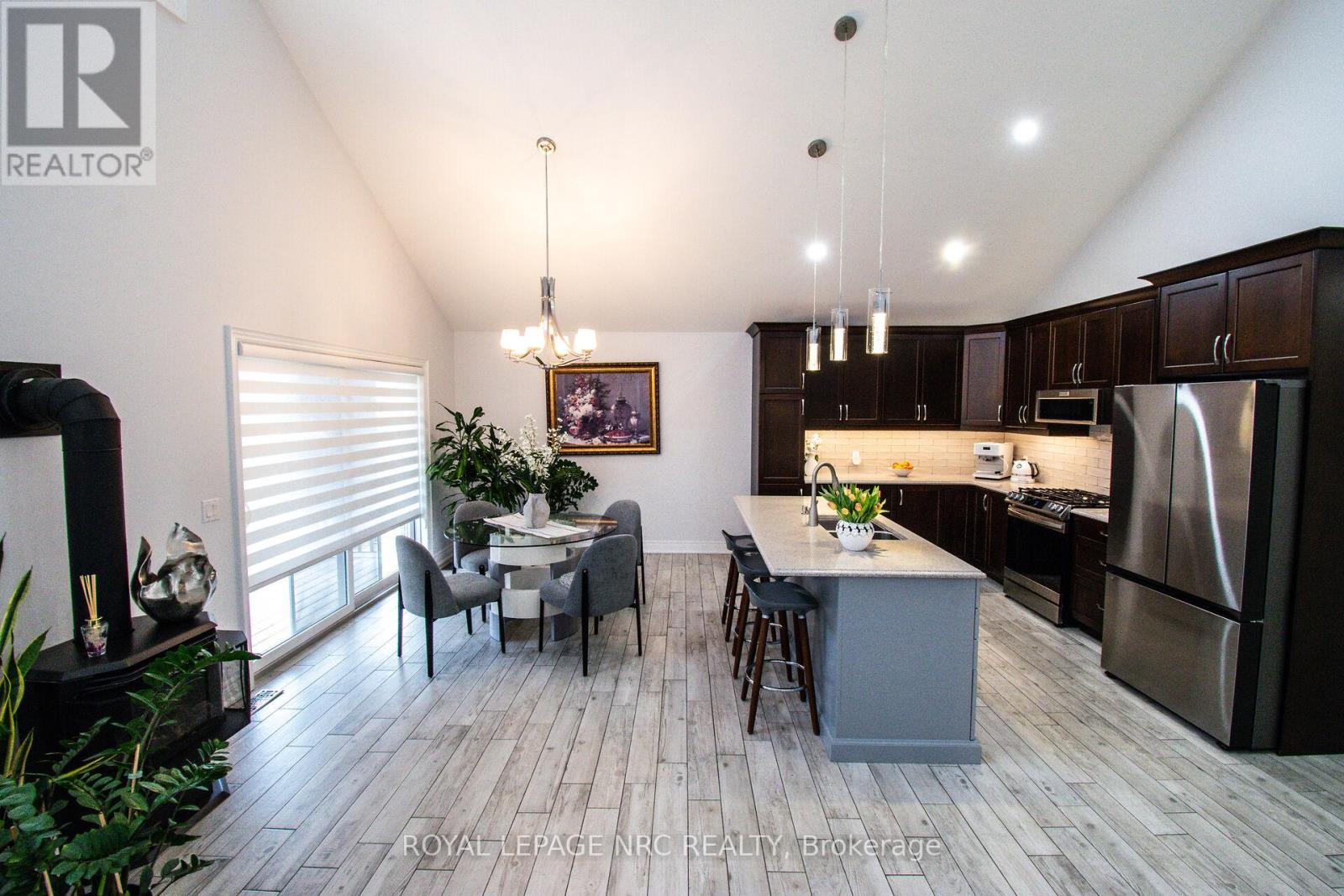 197 TIMBERVIEW CRESCENT - 13