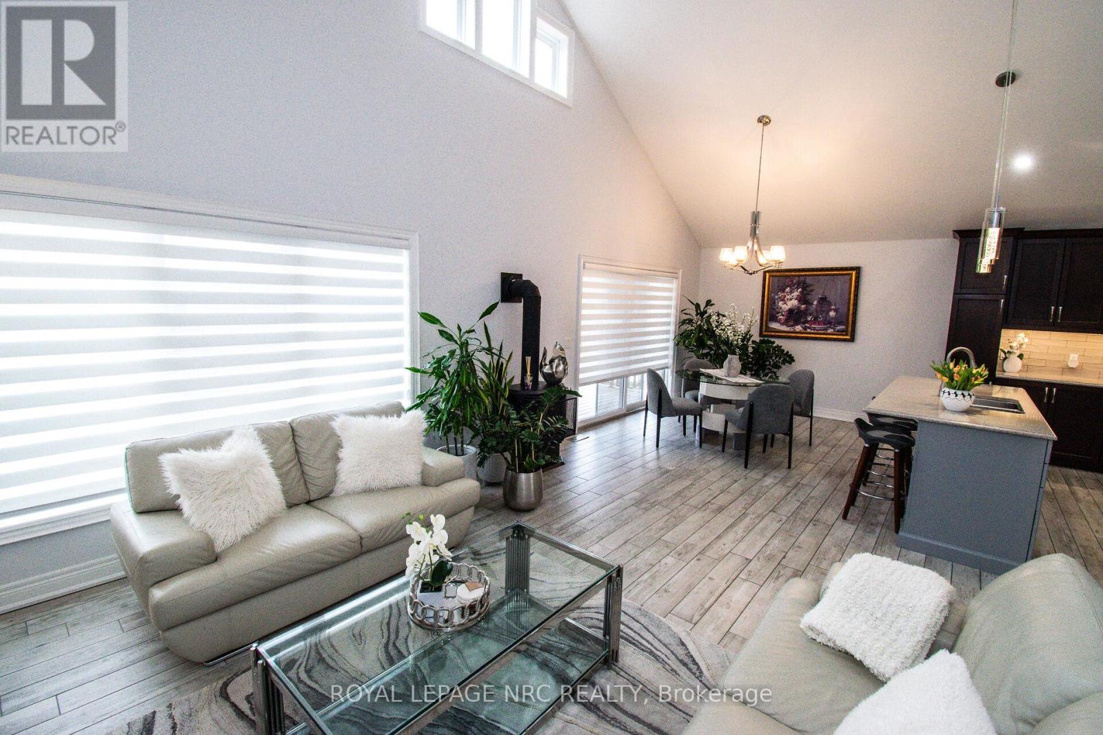 197 TIMBERVIEW CRESCENT - 12