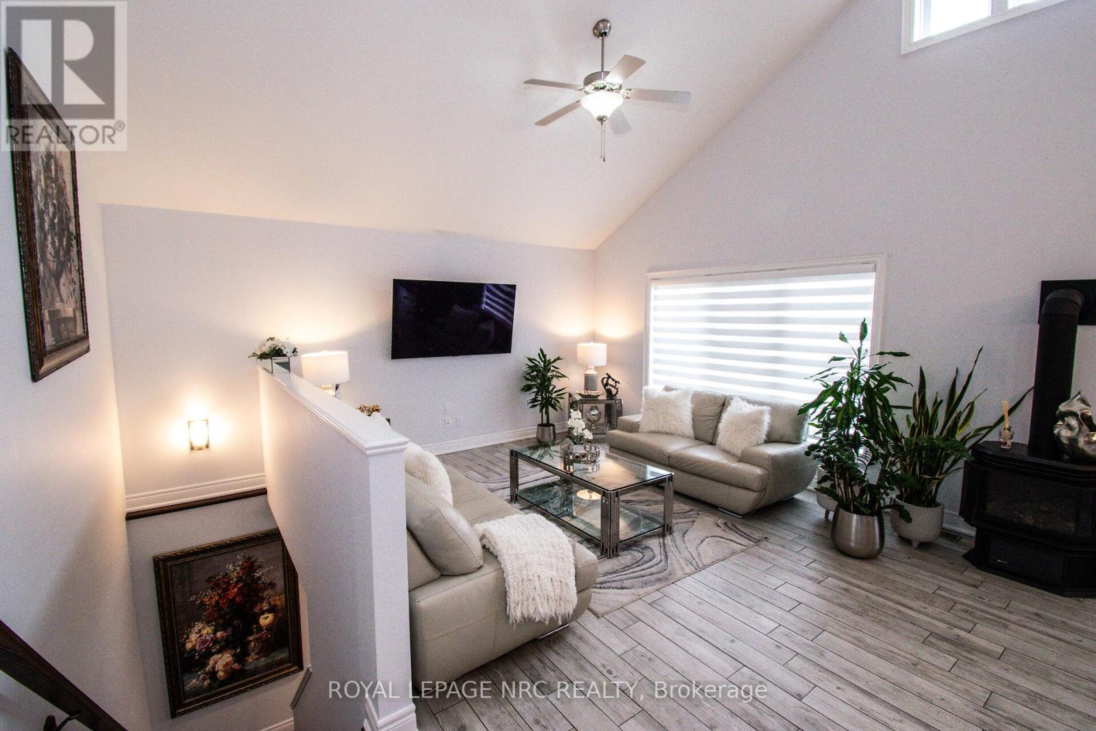 197 TIMBERVIEW CRESCENT - 8