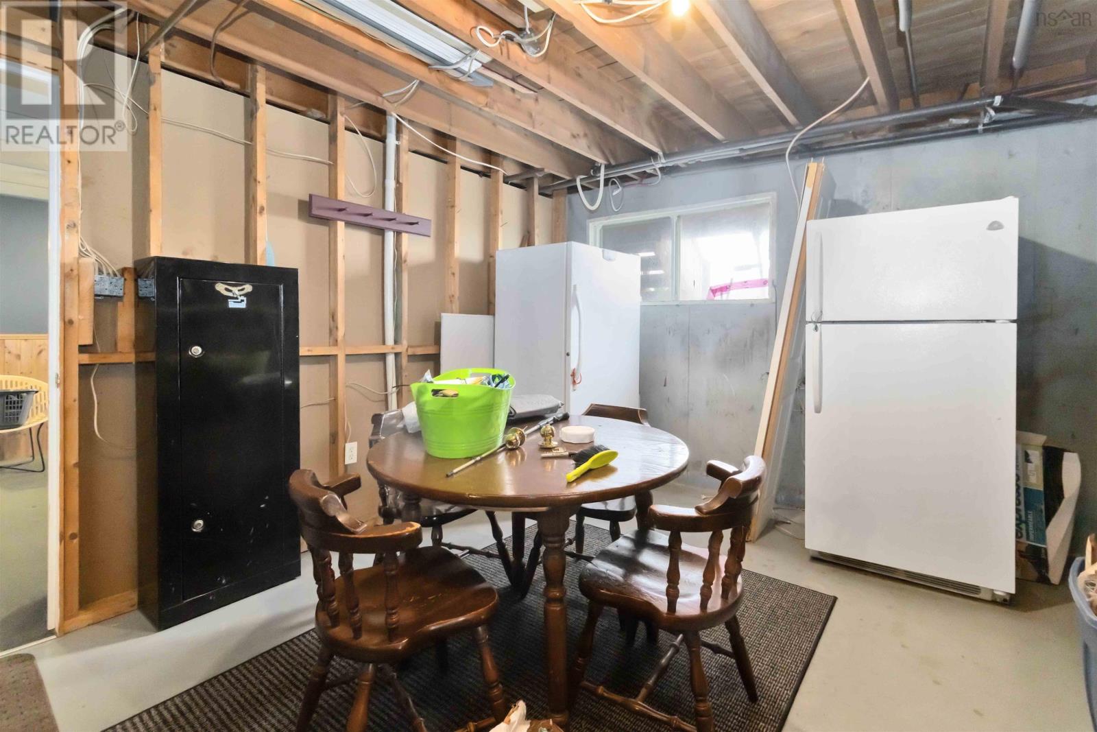 227 Kingsburg Road - 32