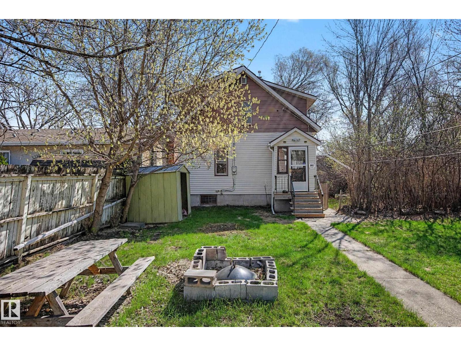11634 123 ST NW - 38