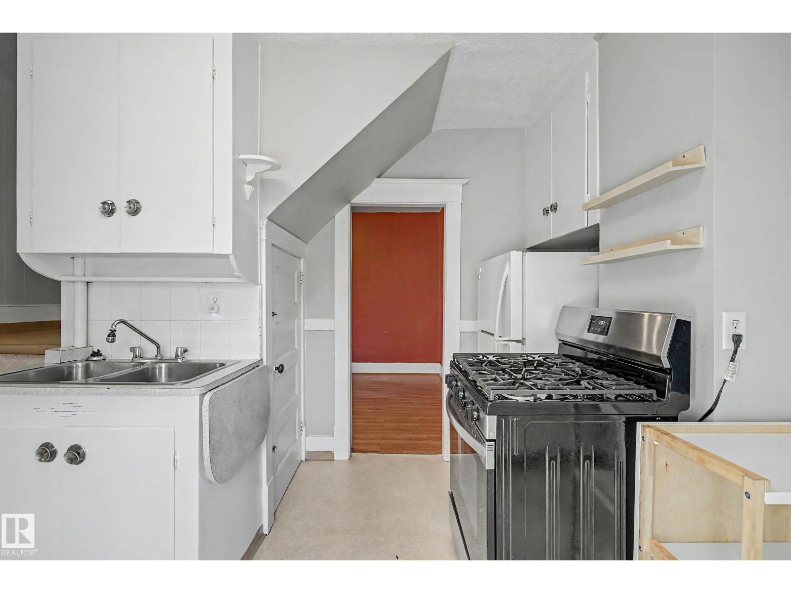 11634 123 ST NW - 18