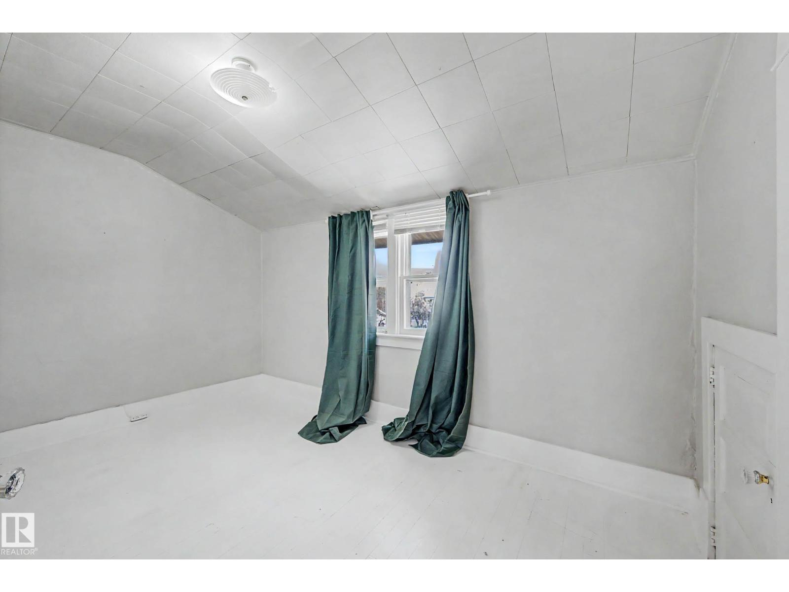 11634 123 ST NW - 25