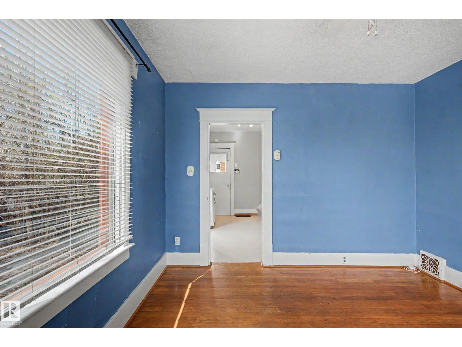 11634 123 ST NW - 13