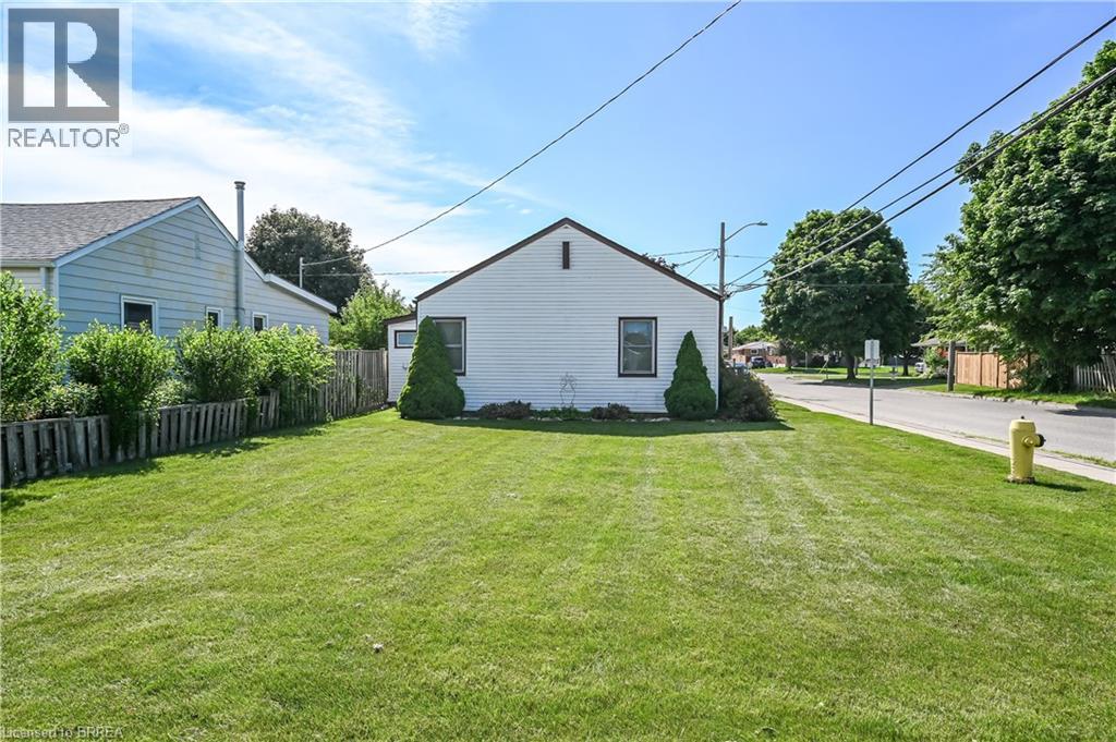52 DIVISION Street - Image 35