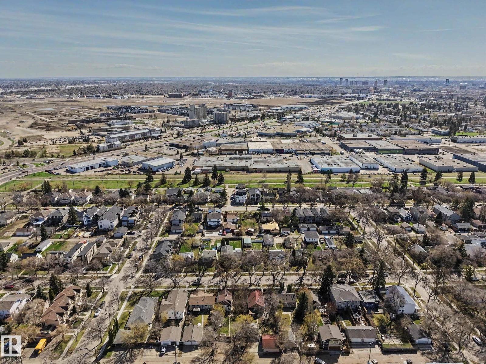 11634 123 ST NW - 43