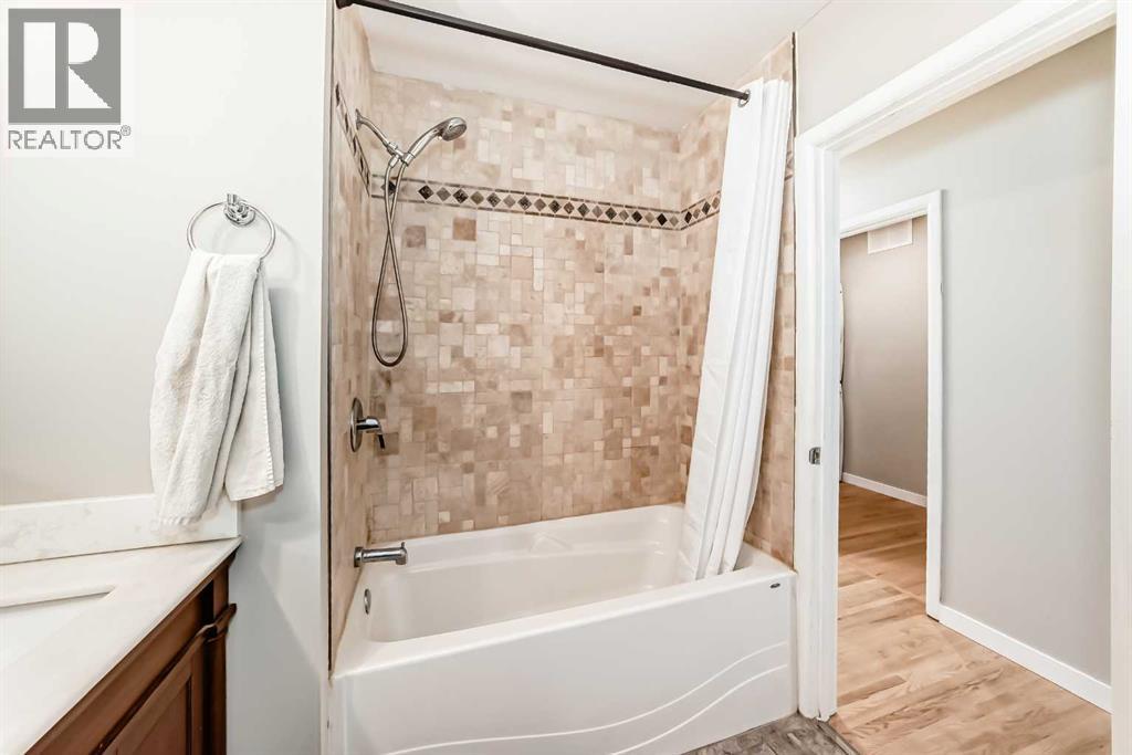 5007 Vallance Crescent NW - 27