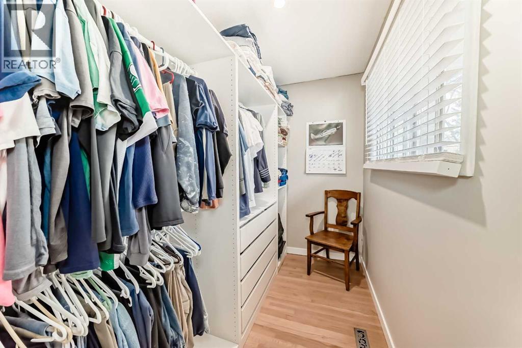 5007 Vallance Crescent NW - 23