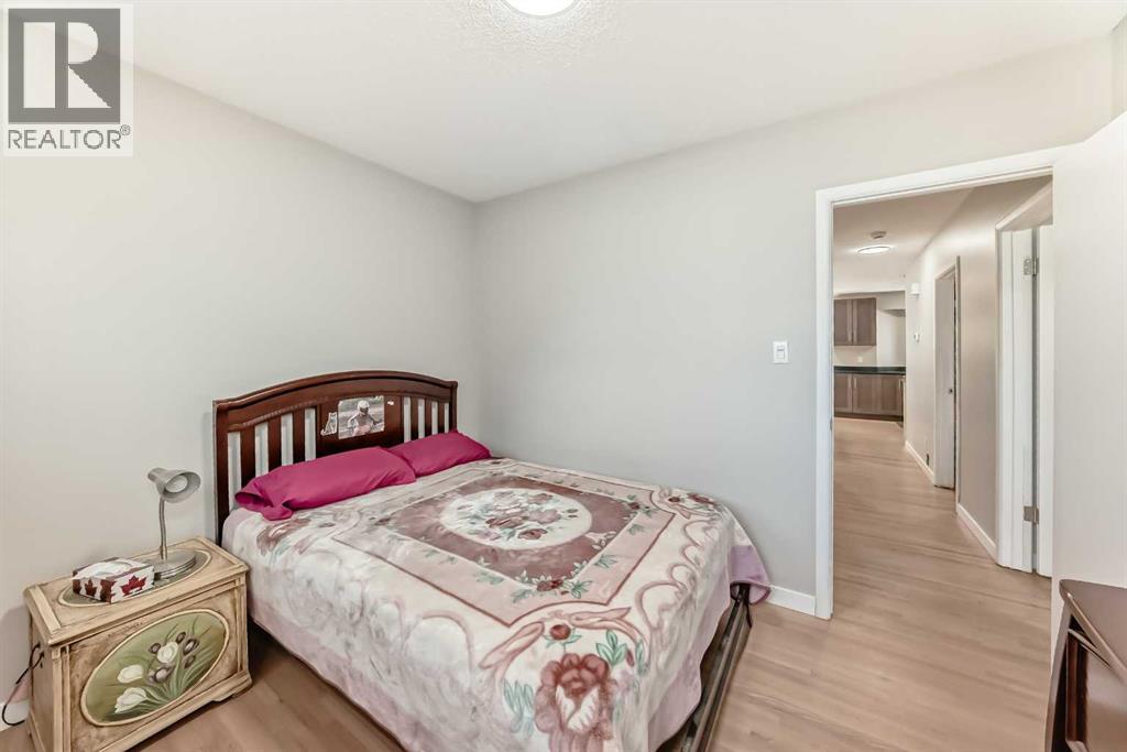 5007 Vallance Crescent NW - 25