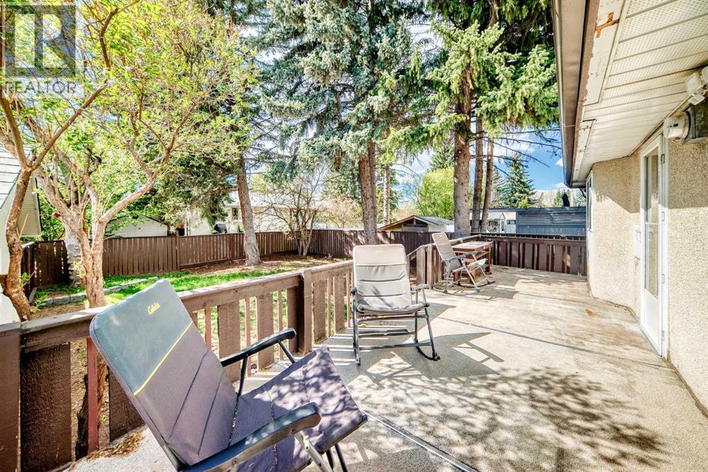 5007 Vallance Crescent NW - 16