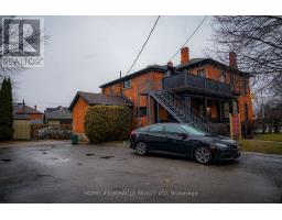 22 WELLAND AVENUE