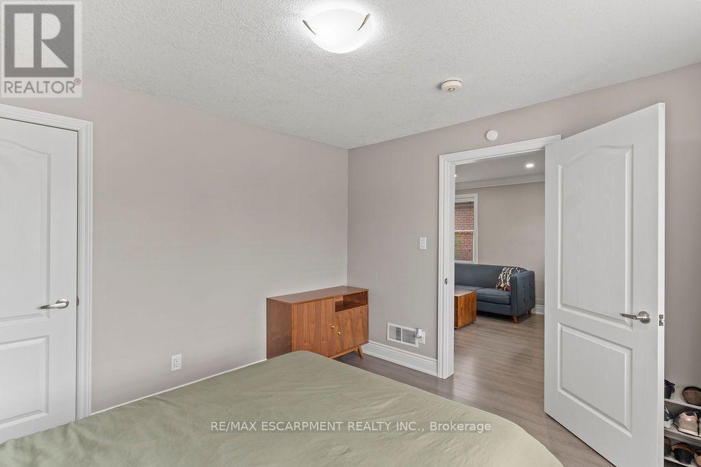 340 UPPER GAGE AVENUE - Image 17