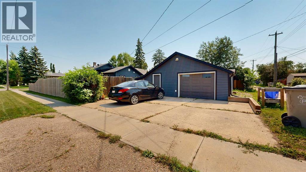 Listing photo – 4820 46 Street, Stettler