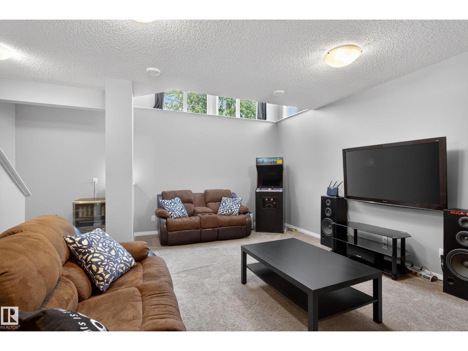 9847 220 ST NW - 25