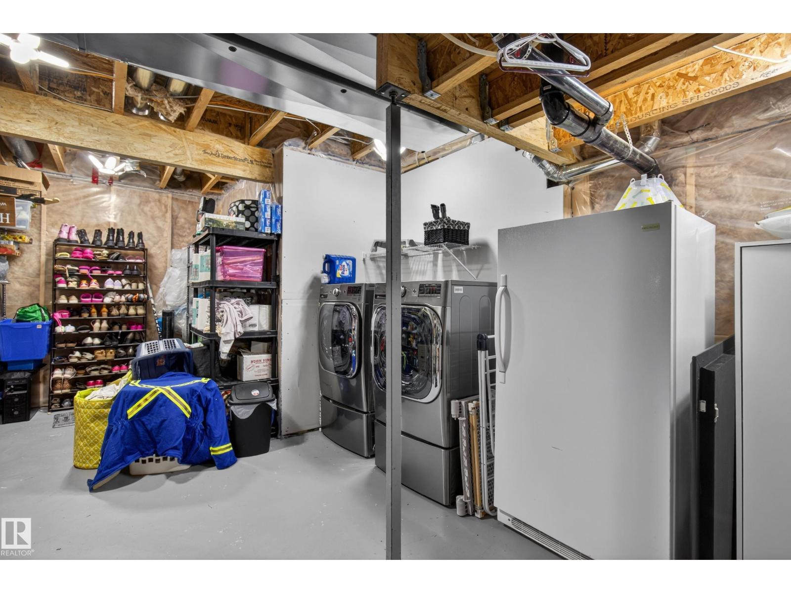 9847 220 ST NW - 28