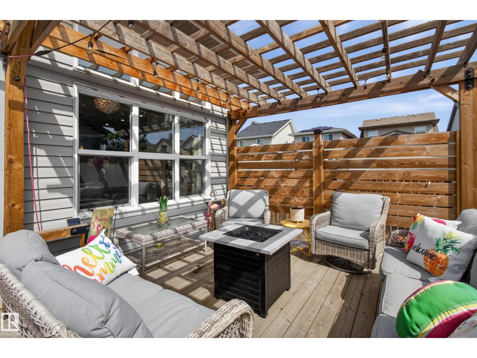 9847 220 ST NW - 30