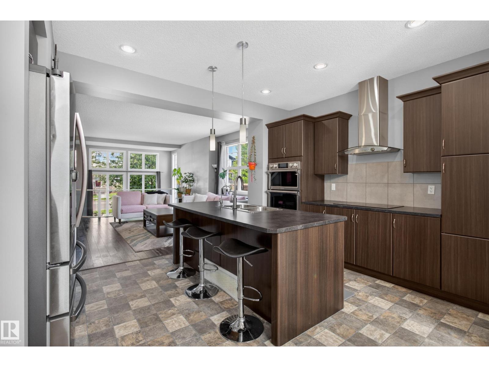 9847 220 ST NW - 9
