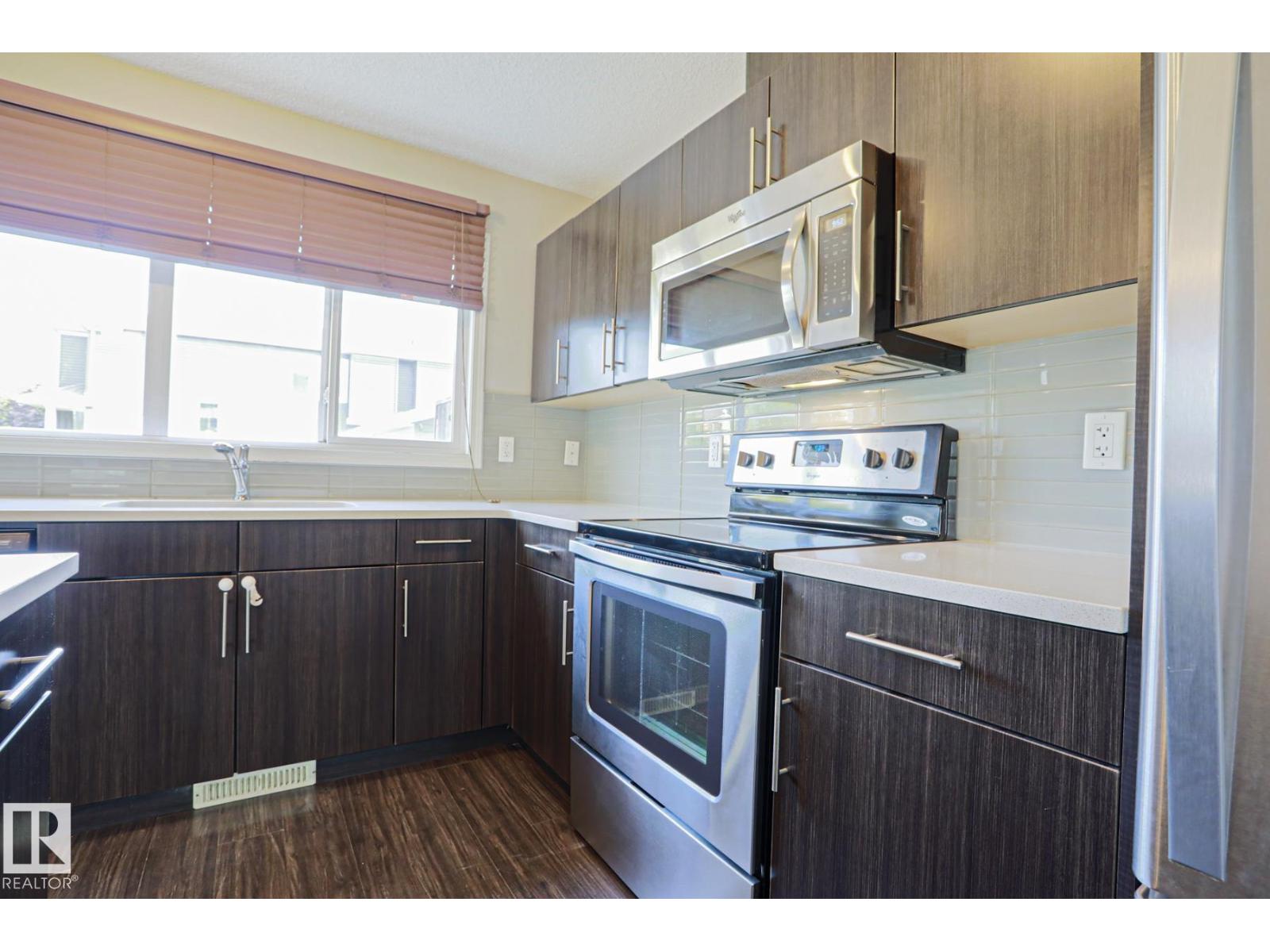 489 ORCHARDS BV SW SW - 14