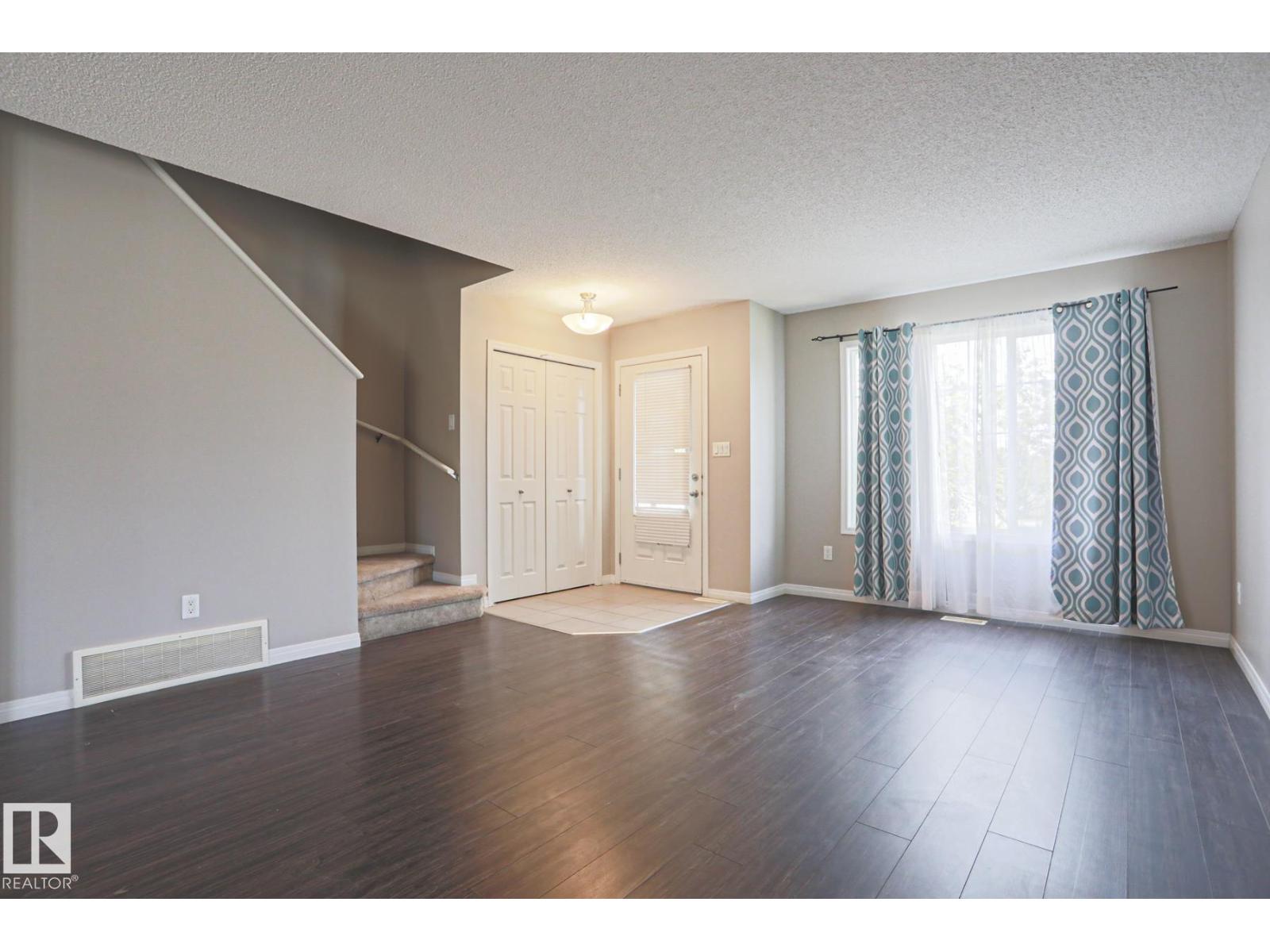 489 ORCHARDS BV SW SW - 9