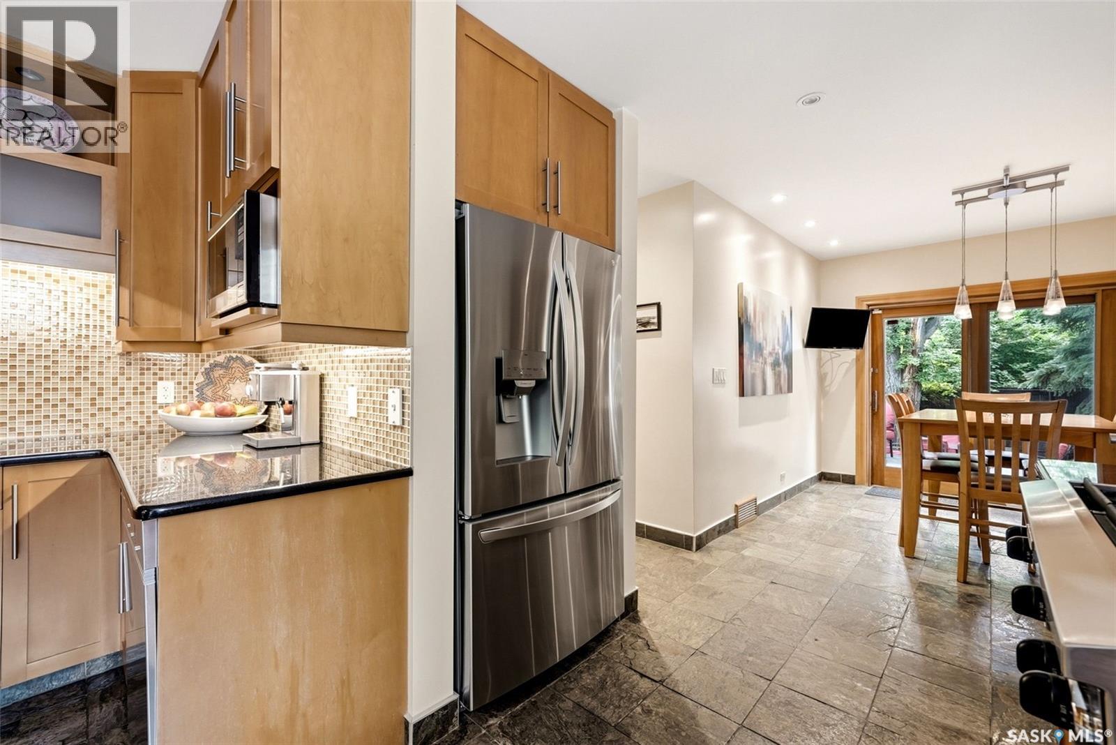 2950 Albert STREET - Image 13