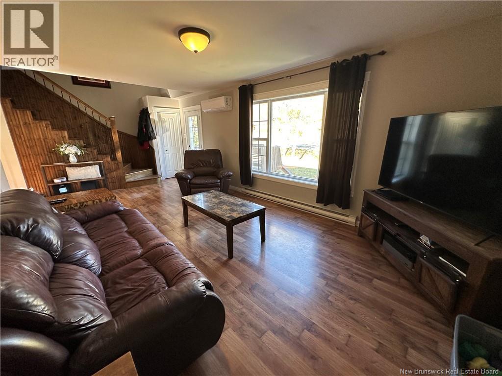 2381 Sormany Street - 24