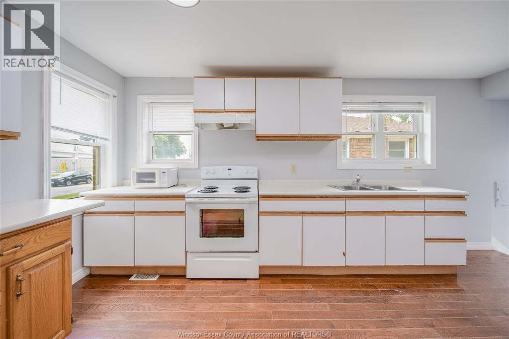 563 INDIAN ROAD - 11