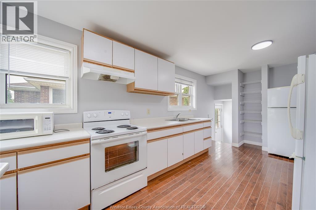 563 INDIAN ROAD - 12