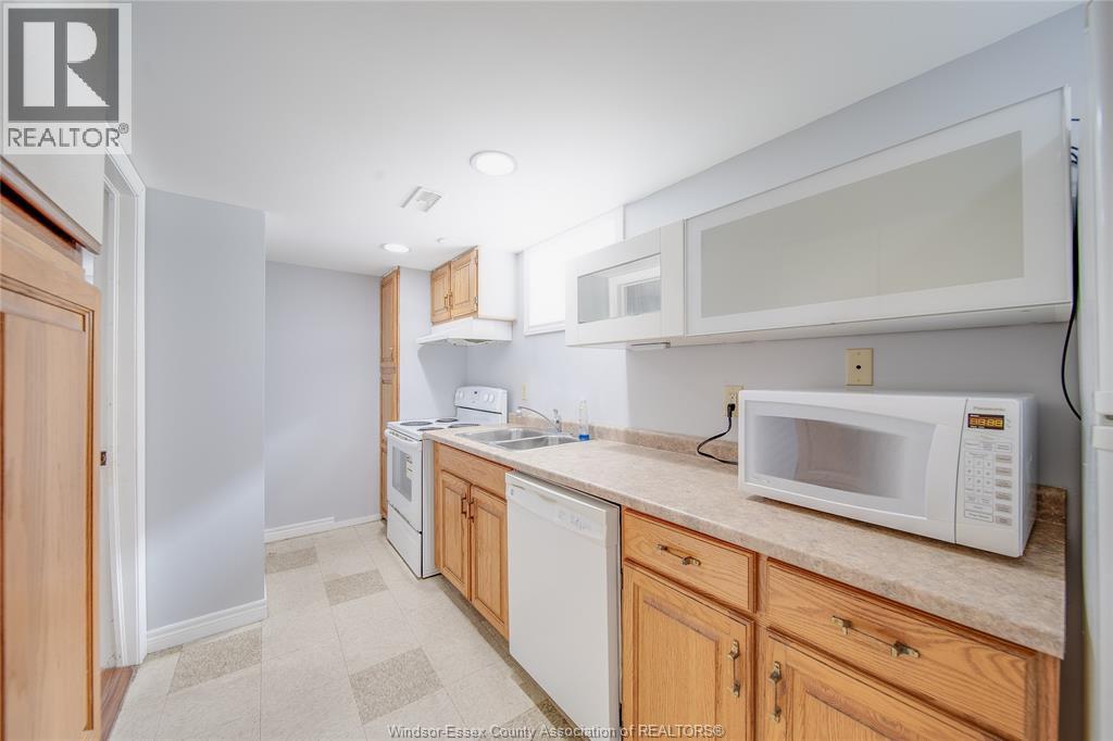 563 INDIAN ROAD - 23