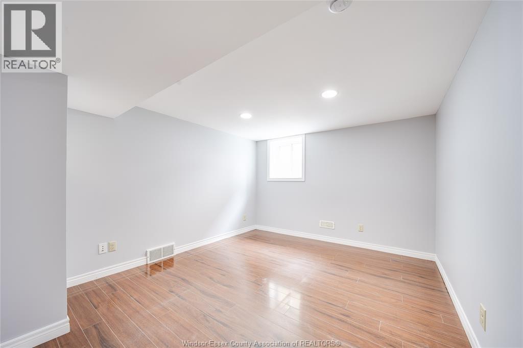 563 INDIAN ROAD - 29