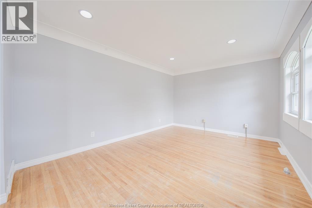 563 INDIAN ROAD - 5