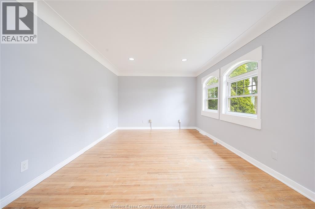 563 INDIAN ROAD - 6