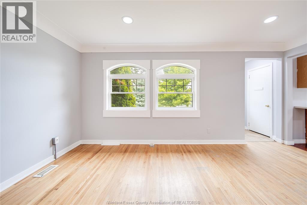563 INDIAN ROAD - 8