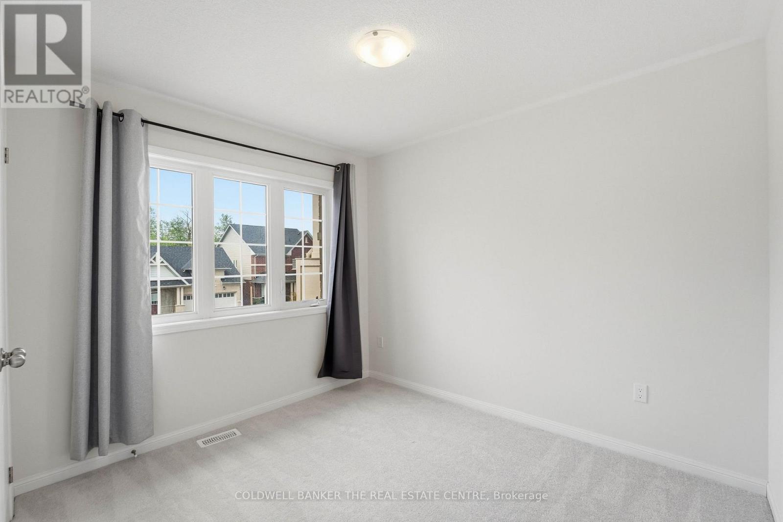 35 CLIFF THOMPSON COURT - 27
