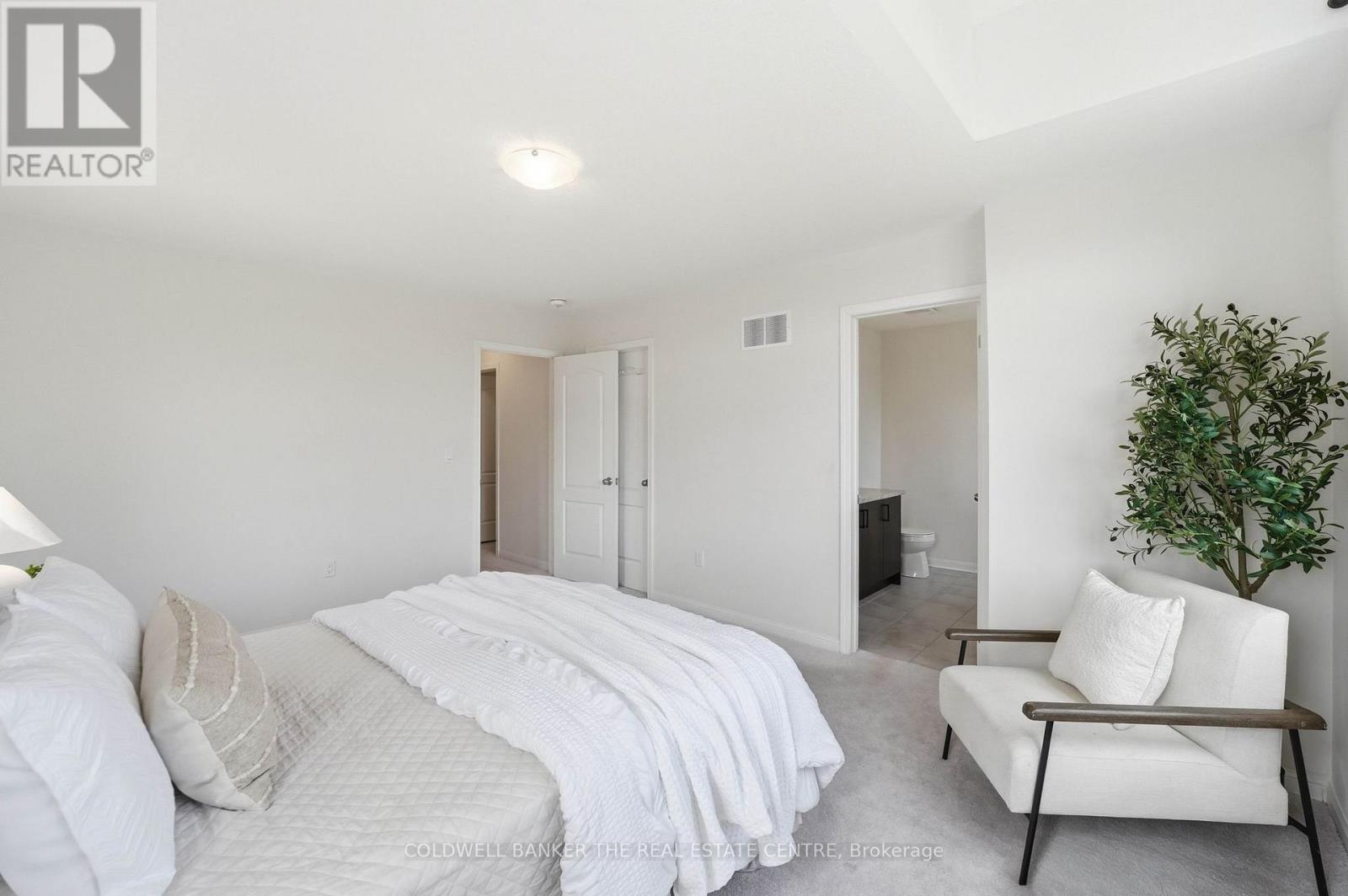 35 CLIFF THOMPSON COURT - 20