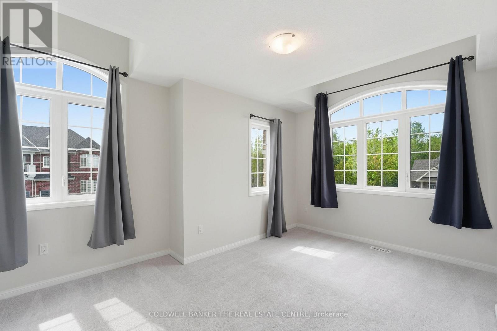 35 CLIFF THOMPSON COURT - 24