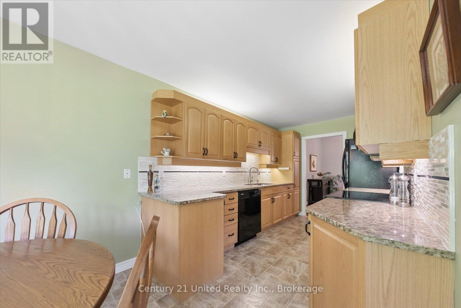 #11 1850 CHERRYHILL ROAD - 18