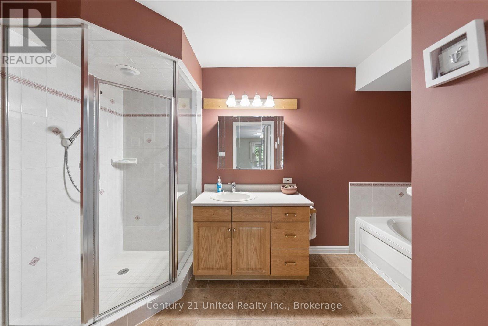 #11 1850 CHERRYHILL ROAD - 26