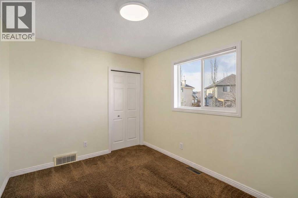 153 Kincora Bay NW - 18