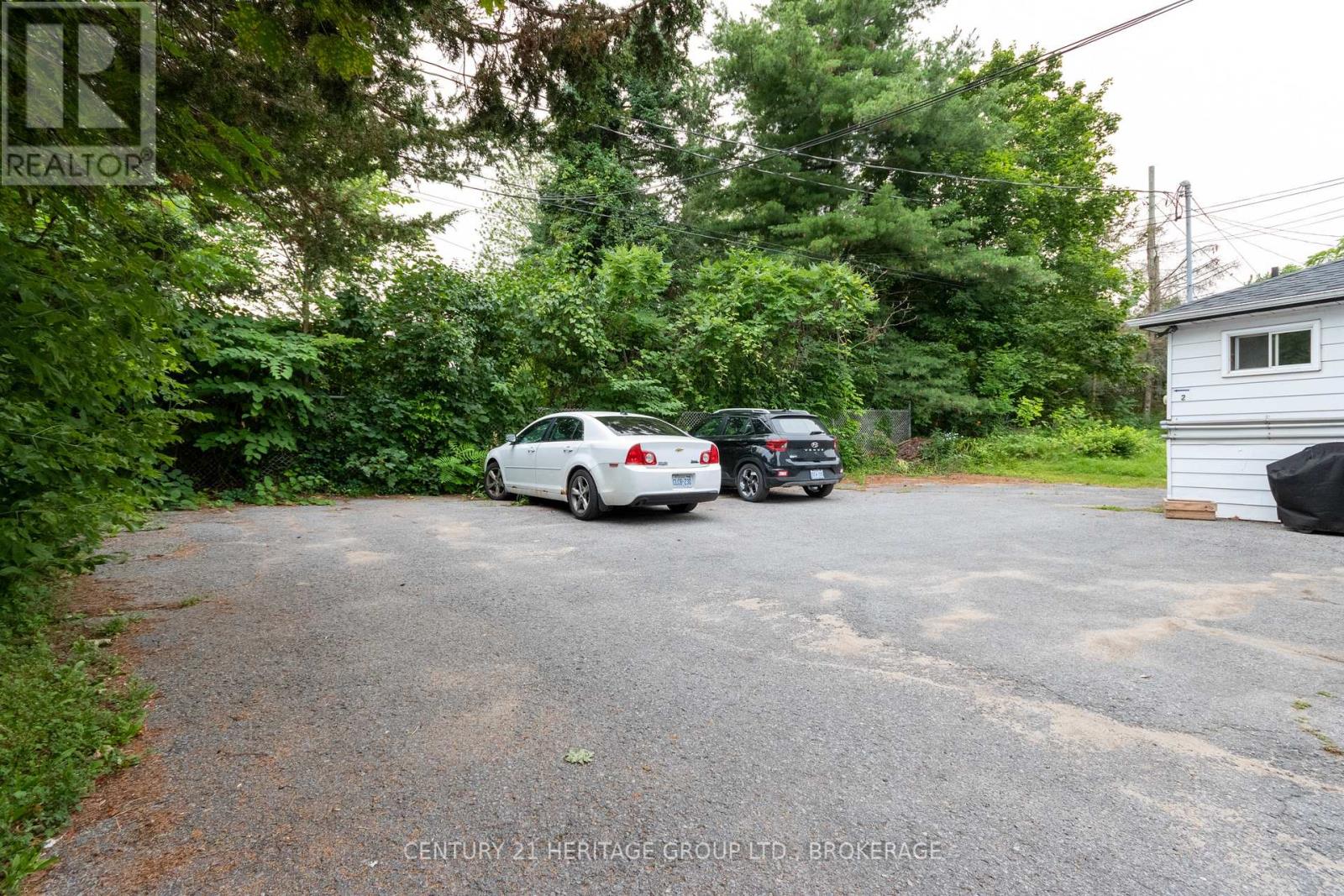 625 KING STREET W - 7
