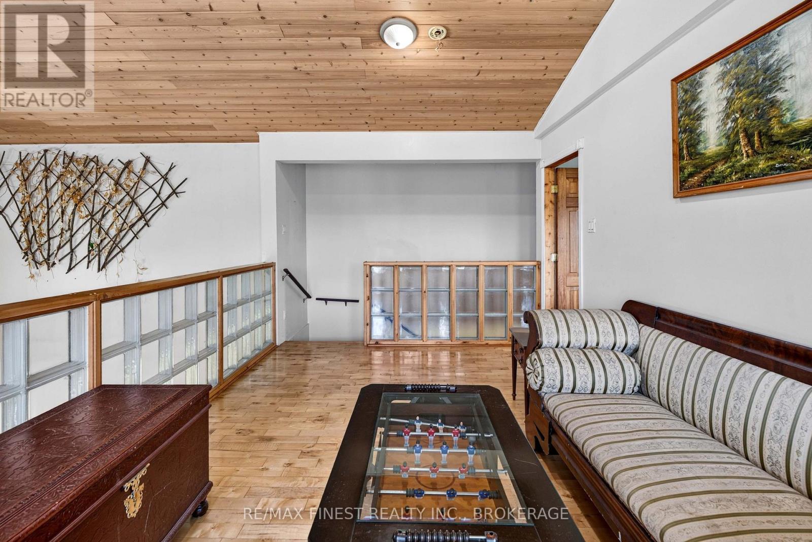 141 SILVER LAKE LANE 22 - Image 22