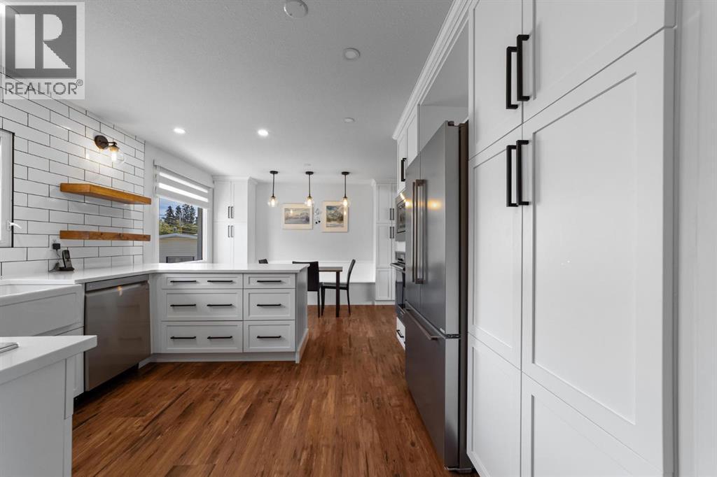 6306 44A Avenue - 8