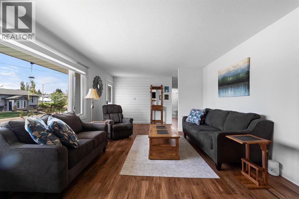6306 44A Avenue - 5