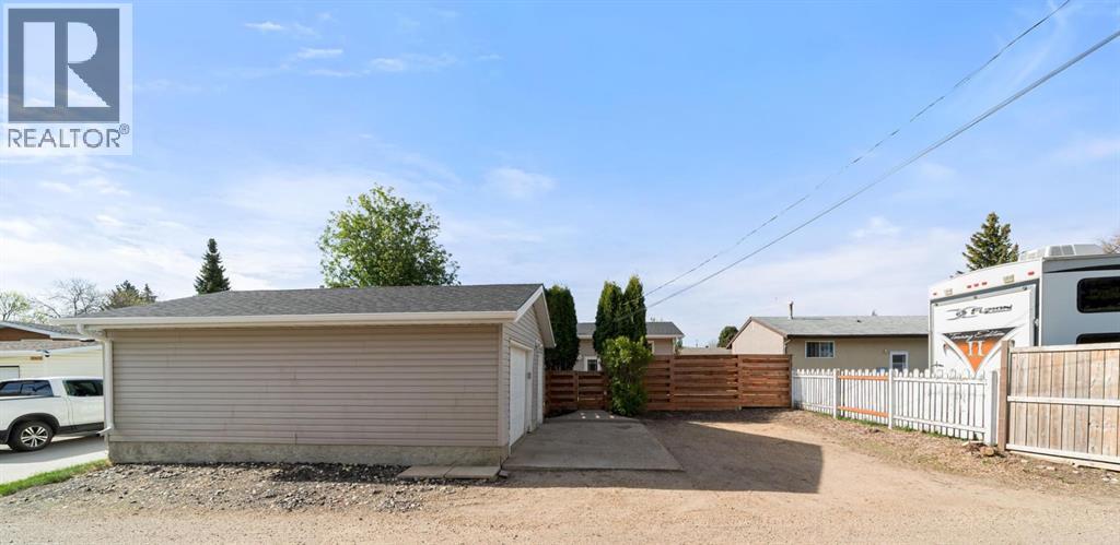 6306 44A Avenue - 27