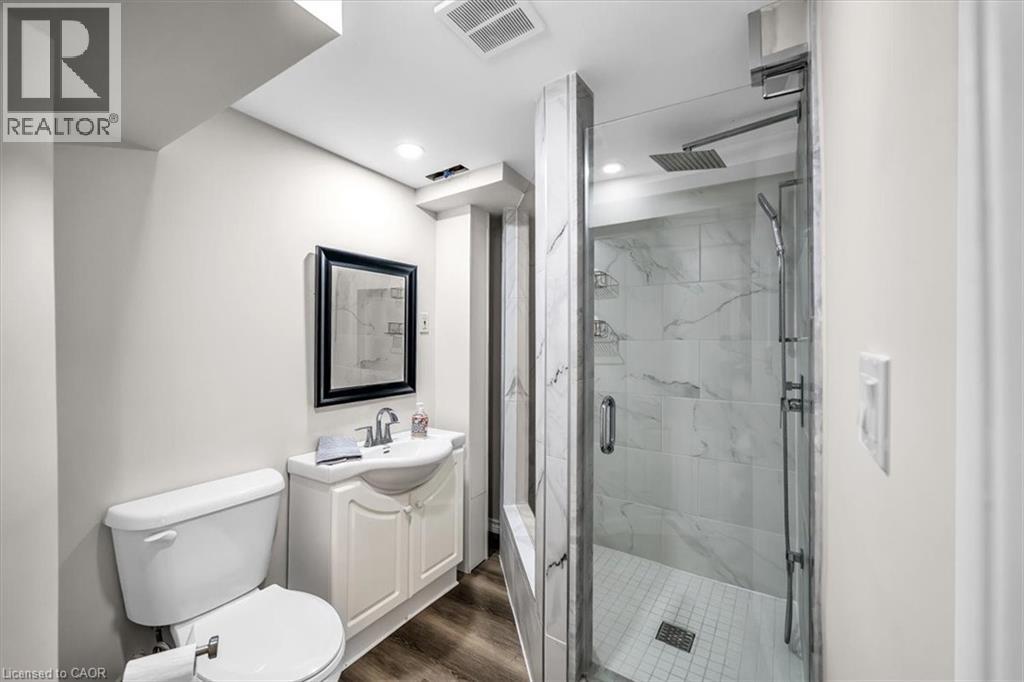 732 BENNETT Crescent - 31
